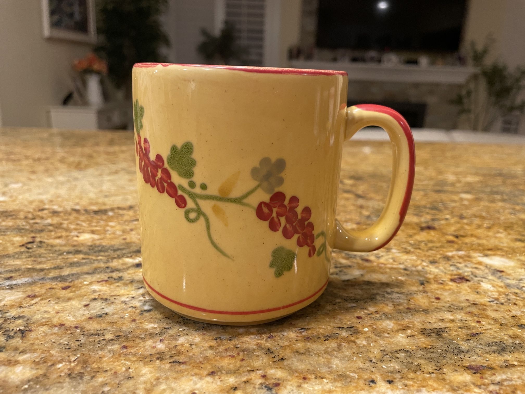 Les Grappes De Provence Coffee/Tea Mug (RARE)