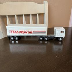 Ertl Transvan Toy Metal Truck