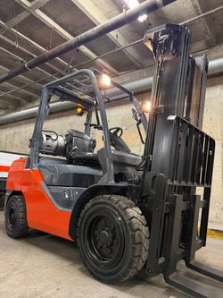 TOYOTA M8 2023, 7000 lb, 3 stage LOW HOURS 