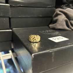 10k Nugget ring 5.5