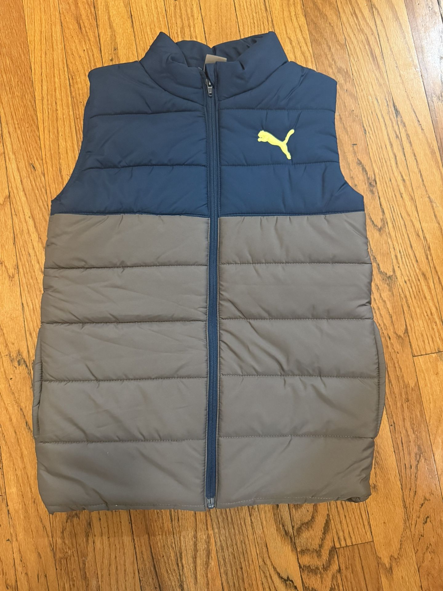 Puma Kids Puffer Vest Size M(8-10)