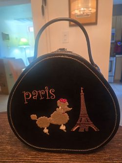 Super cute Paris retro lunchbox clutch