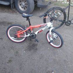 Bicicñeta En Venda Godd Condicion