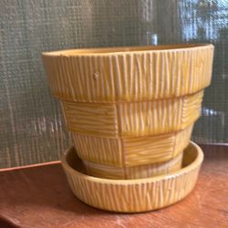 McCoy flower pot