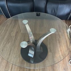 Beautiful round table Living Room Center Table