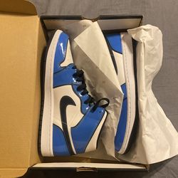 Air Jordan 1 Mid Signal Blue Size 10.5