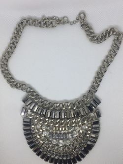 Forever 21 necklace