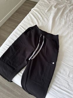 Women figs pants
