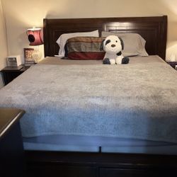 Porter sleigh king bedroom set