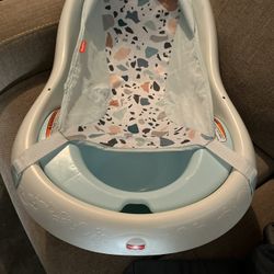 Fisher-Price 4 N 1  bath tub