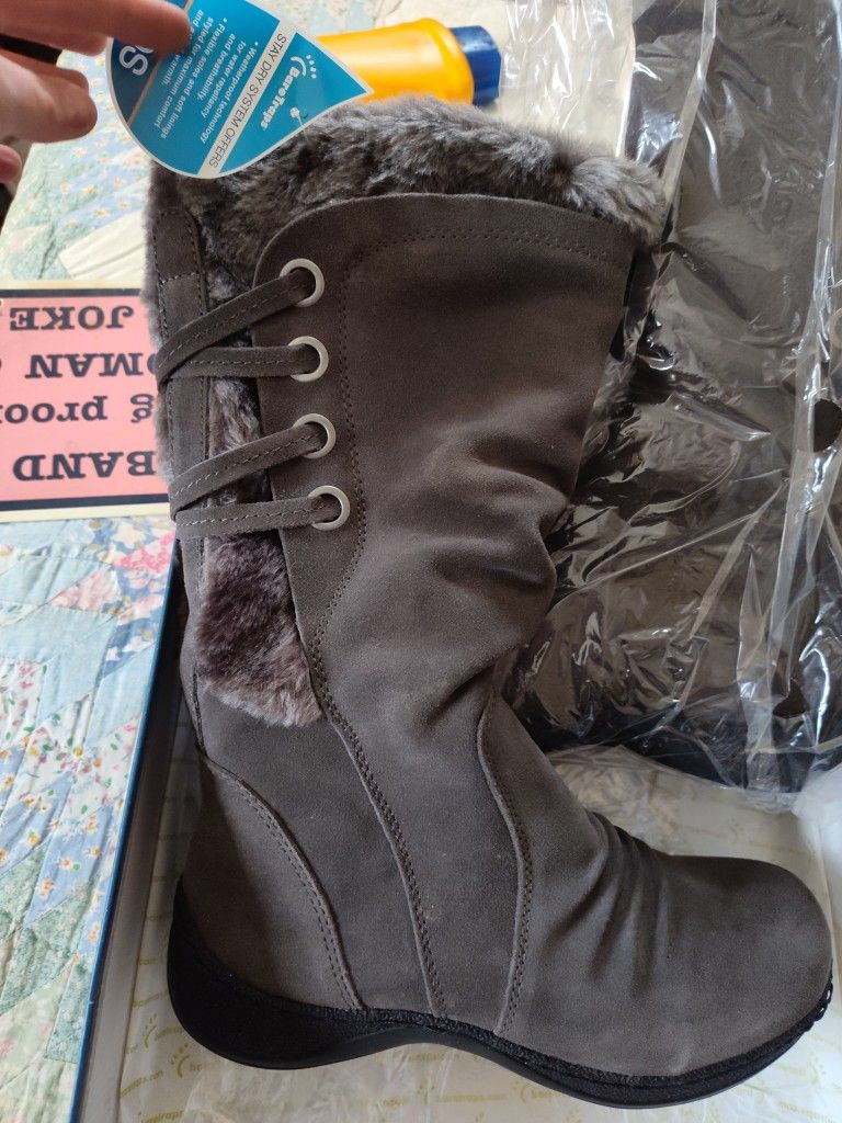 Bare Traps Dark Grey Boots BRAND NEW!! size)