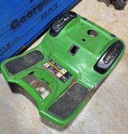 John Deere 102 Mower Tractor Fenders/Body