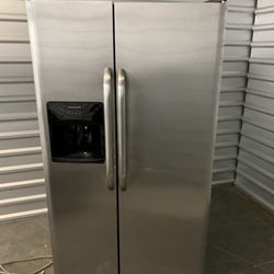 Frigidaire Refrigerator