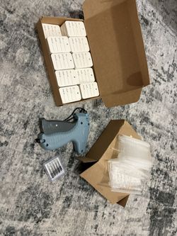 Clothing Tag Gun + Accessories