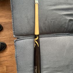 Wood Bat 