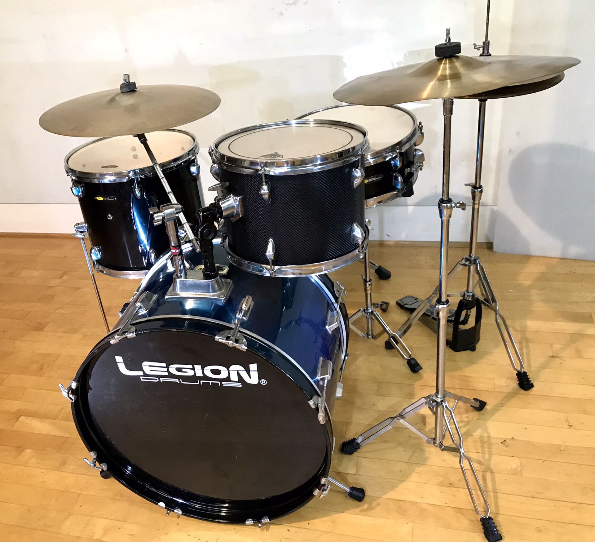 Legend Jazz black & blue drum set cymbals throne stands hihat bass pedal sticks & key $240 in Ontario 91762