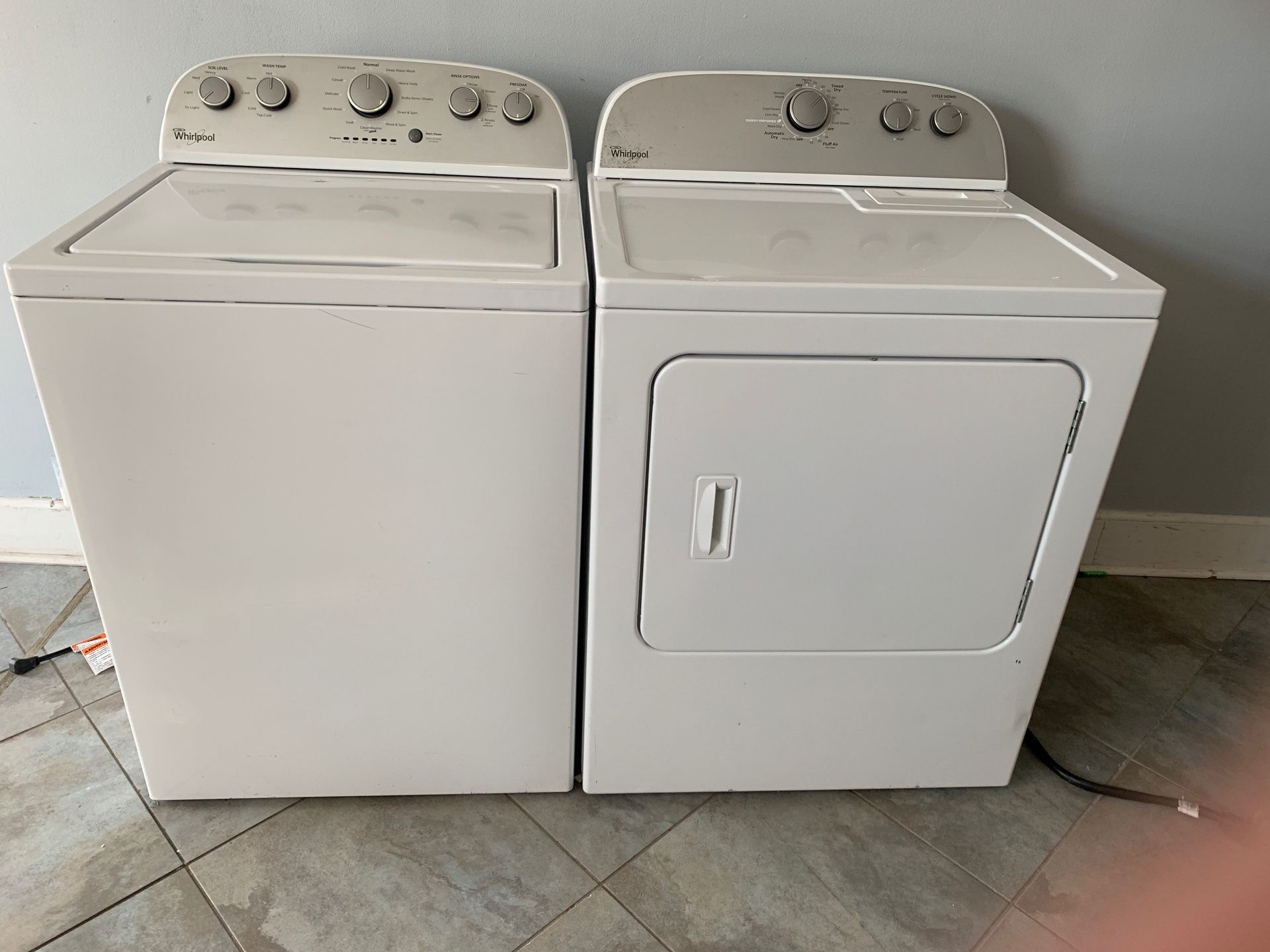Matching set washer and dryer whirpool 2016