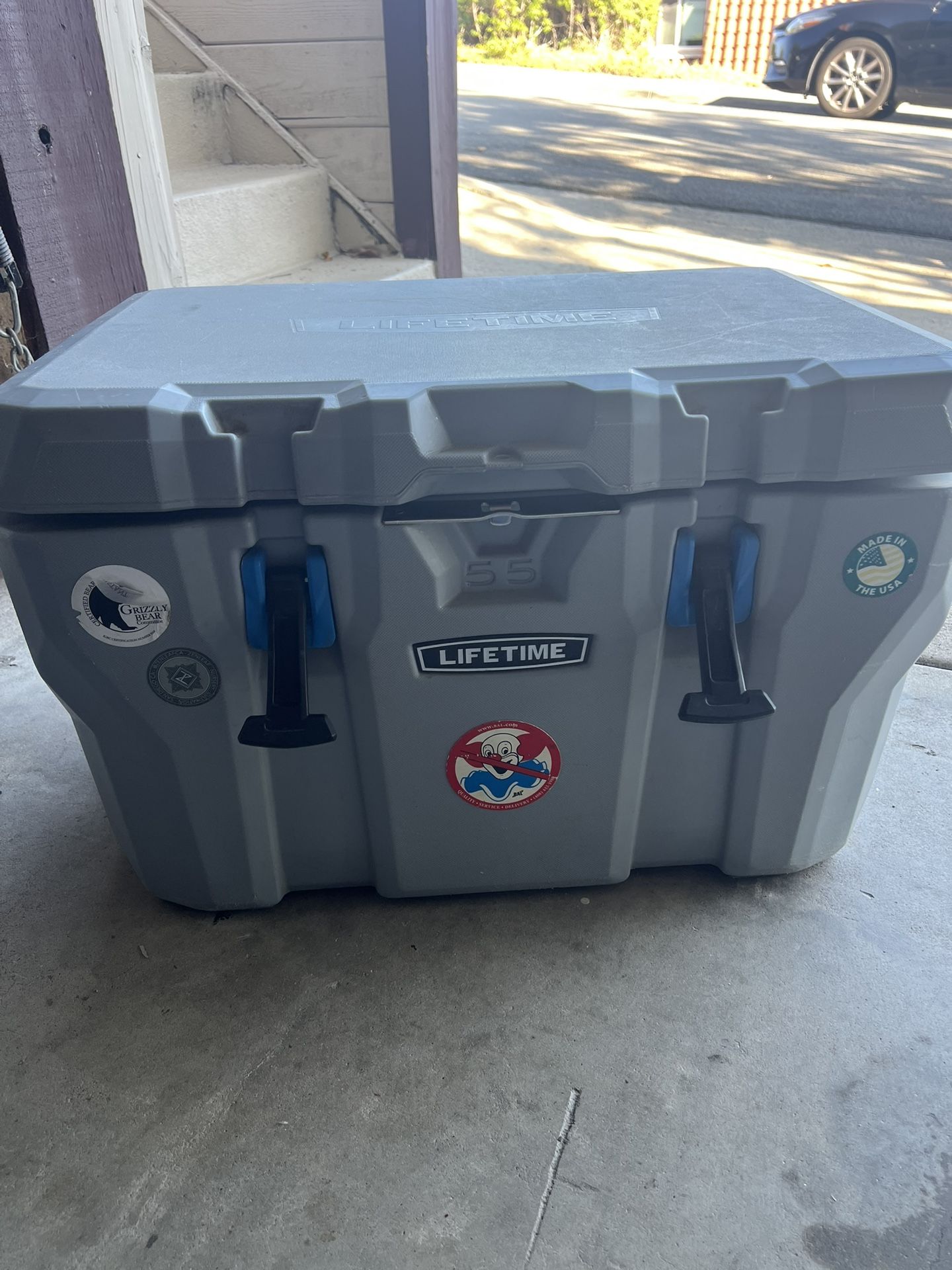 Lifetime Cooler. 55 Gal, Bear resistant