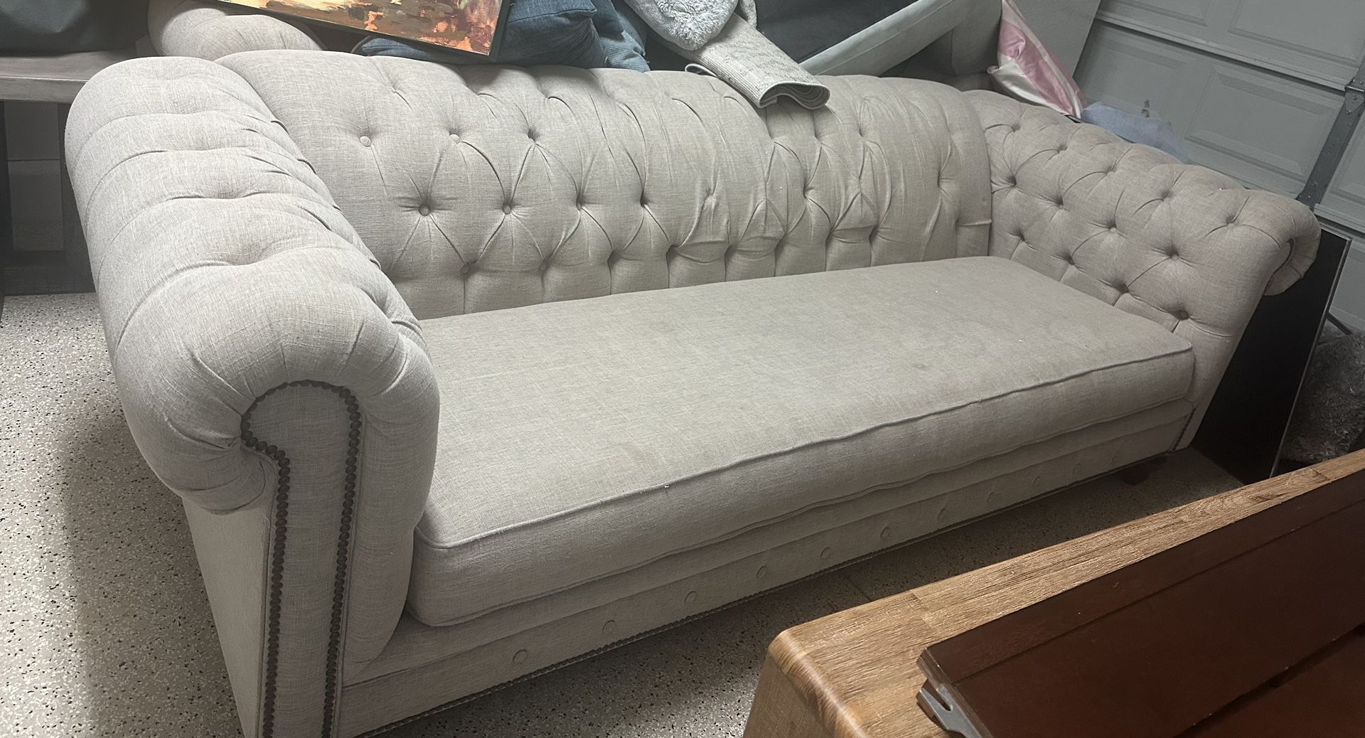 Free Sofa