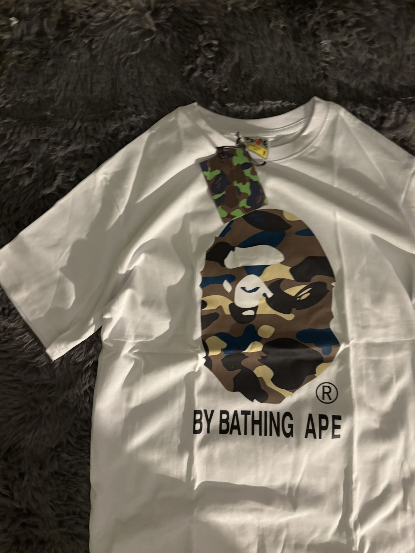 A bathing ape BAPE Sand camo Big Ape Head T-shirt White Beige Size Medium (Size M)