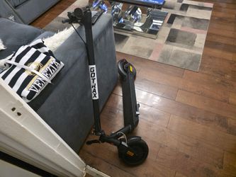 Gotrak electric scooter