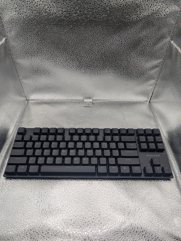 HACKER M:K640TSLK MECHANICAL KEYBOARD