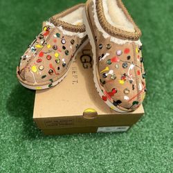 Gallery Dept X Uggs Tasman Slippers 