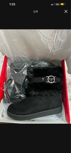 Guess black boots