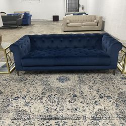 Beautiful Blue Microfiber Futon Couch / Sofa 10/10 Conditions ⚠️🛻FREE DELIVERY⚠️🛻