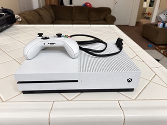 Xbox One S 500GB Bundle – Controller + Cables - $80 OBO