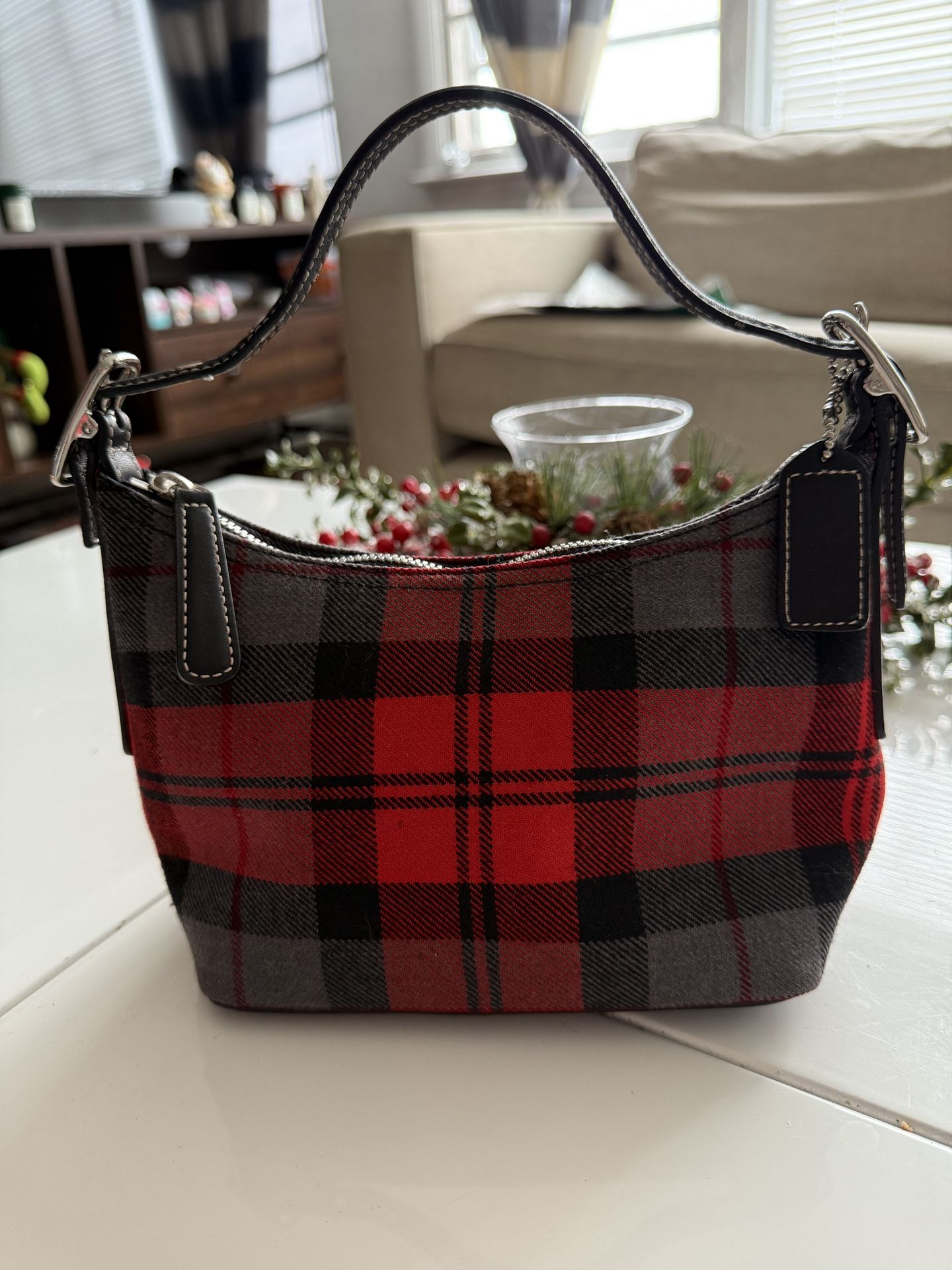 Coach Authentic