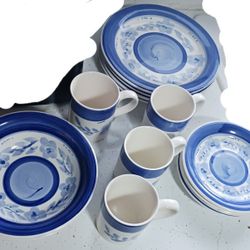 GIBSON HOUSEWARES BLUE CHANTILLY 4 DINNER PLATES COFFEE CUPS & SAUCERS + 2 BOWLS MINOR CHIPS ON SOM