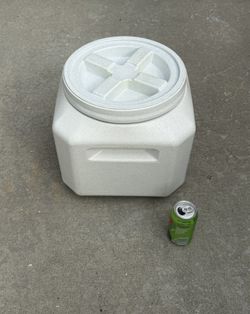 Large Pet Food Container