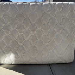 Queen Size Mattress 