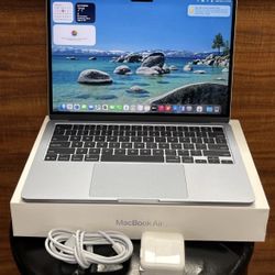 2025 APPLE MACBOOK AIR 13" M4 16GB RAM 256GB SSD SKY BLUE (MC6T4LL/A) USED.