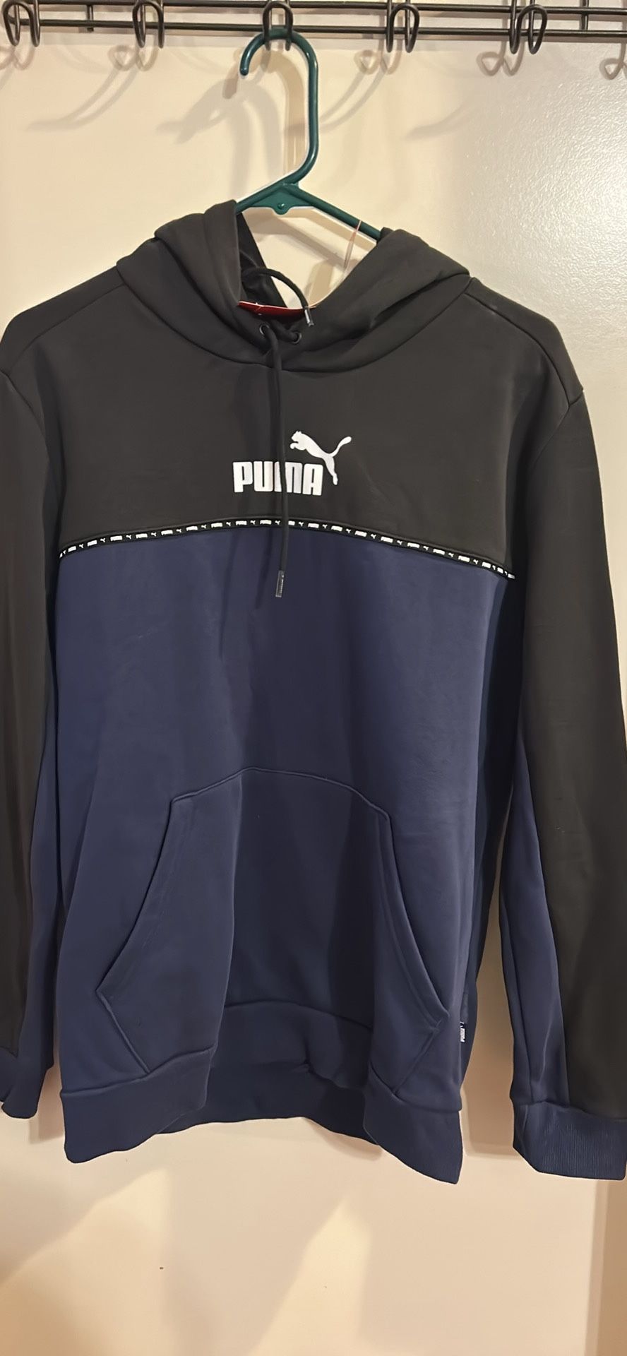 Puma Meduim Black/blue Sweatshirt