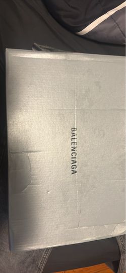 Balenciaga Runners size 42 All black