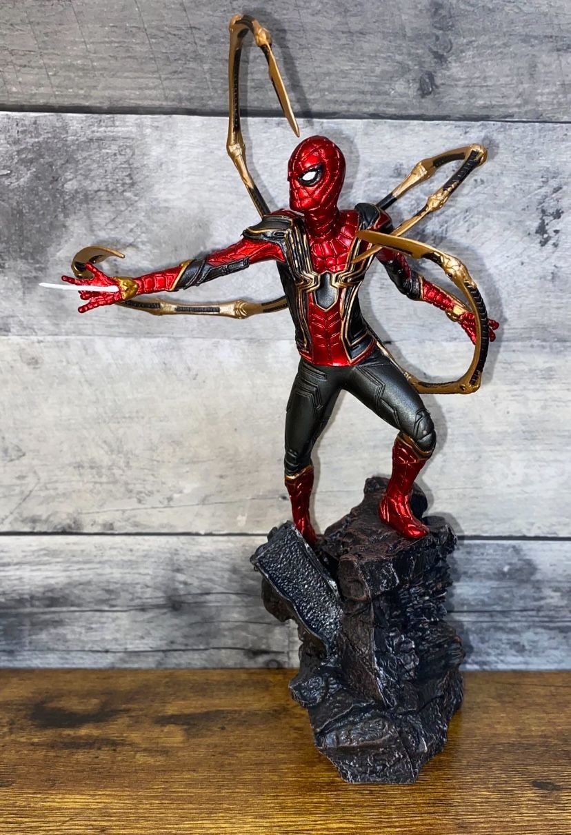 Spiderman Action Figure Statue Toy Figura