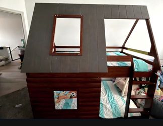 Twin Log Cabin look Bunk Bed
