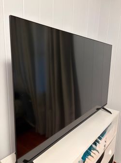 Vizio 50 inch 4k smart tv.