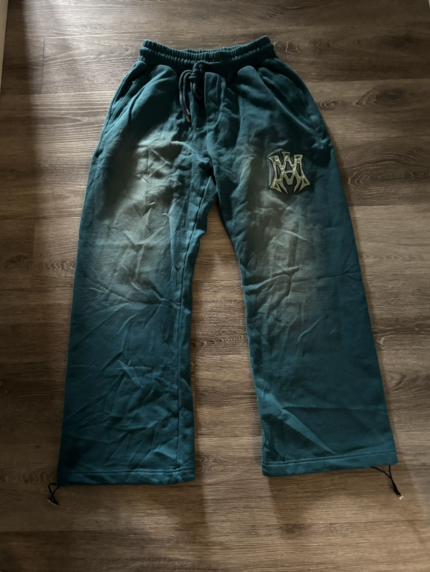 amiri sweats size small