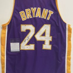 Kobe Bryant Autographed Los Angeles Lakers Signed Custom Jersey with ACA COA