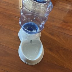 Pet Water Dispenser