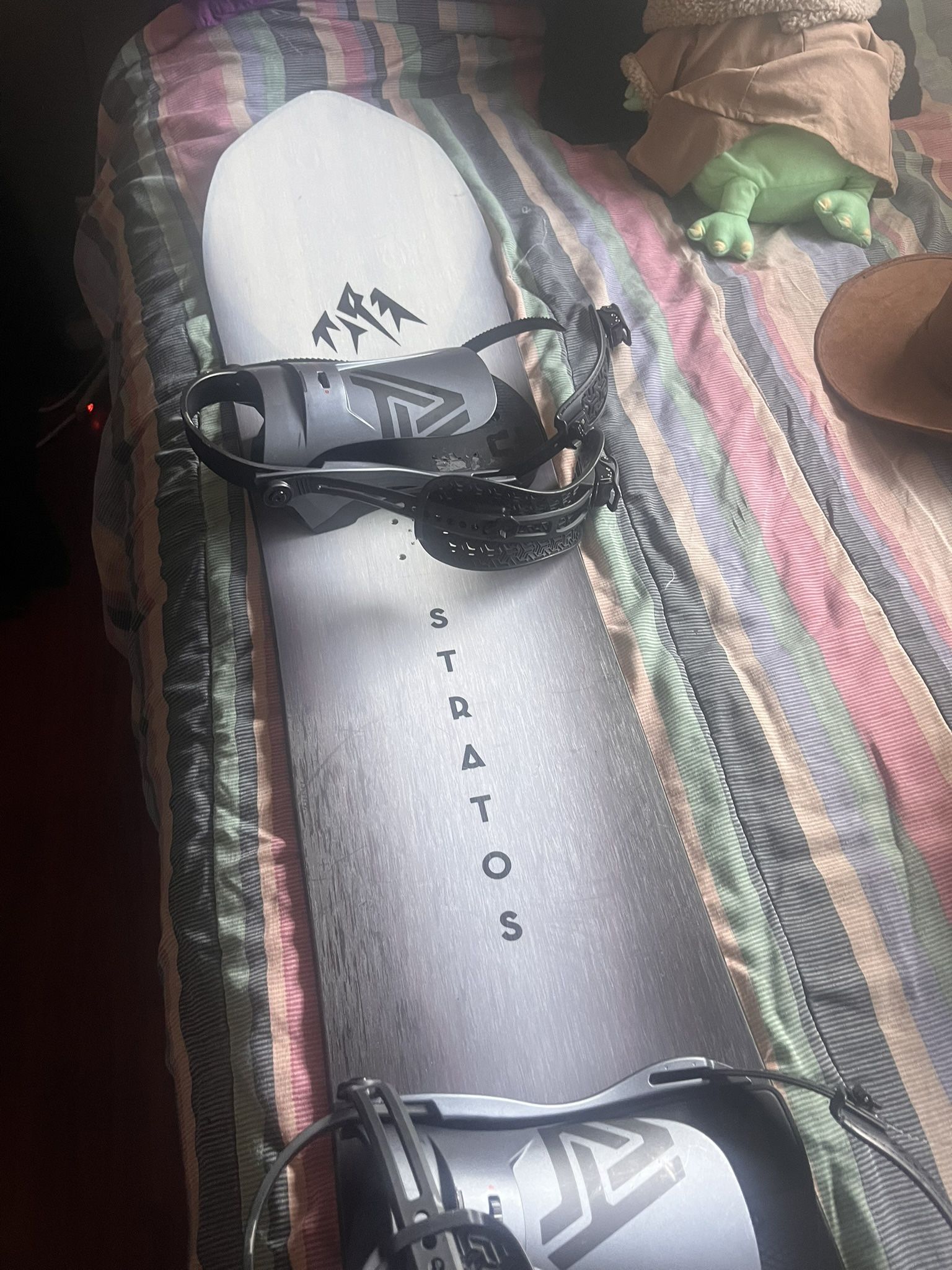 Jones Stratos 161 + Union Atlas Bindings + Roller Bag $550 OBO