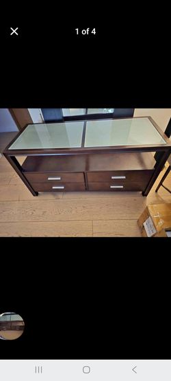 TV Stand/4 drawer Dresser.