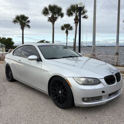  BMW 335i 2009