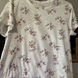 Lucky Floral T