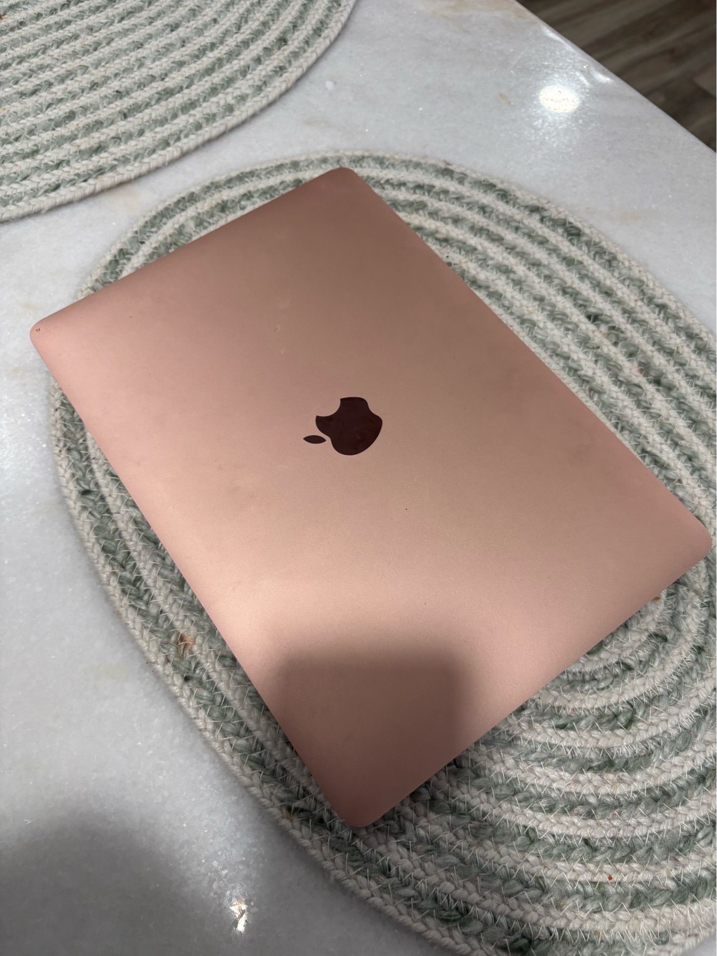 Macbook Air 2020 M1 iCloud Locked
