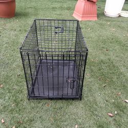 PORTABLE PET KENNEL