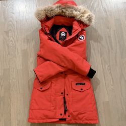 Canada Goose Coat Parka - You need this Coat for this winter!!